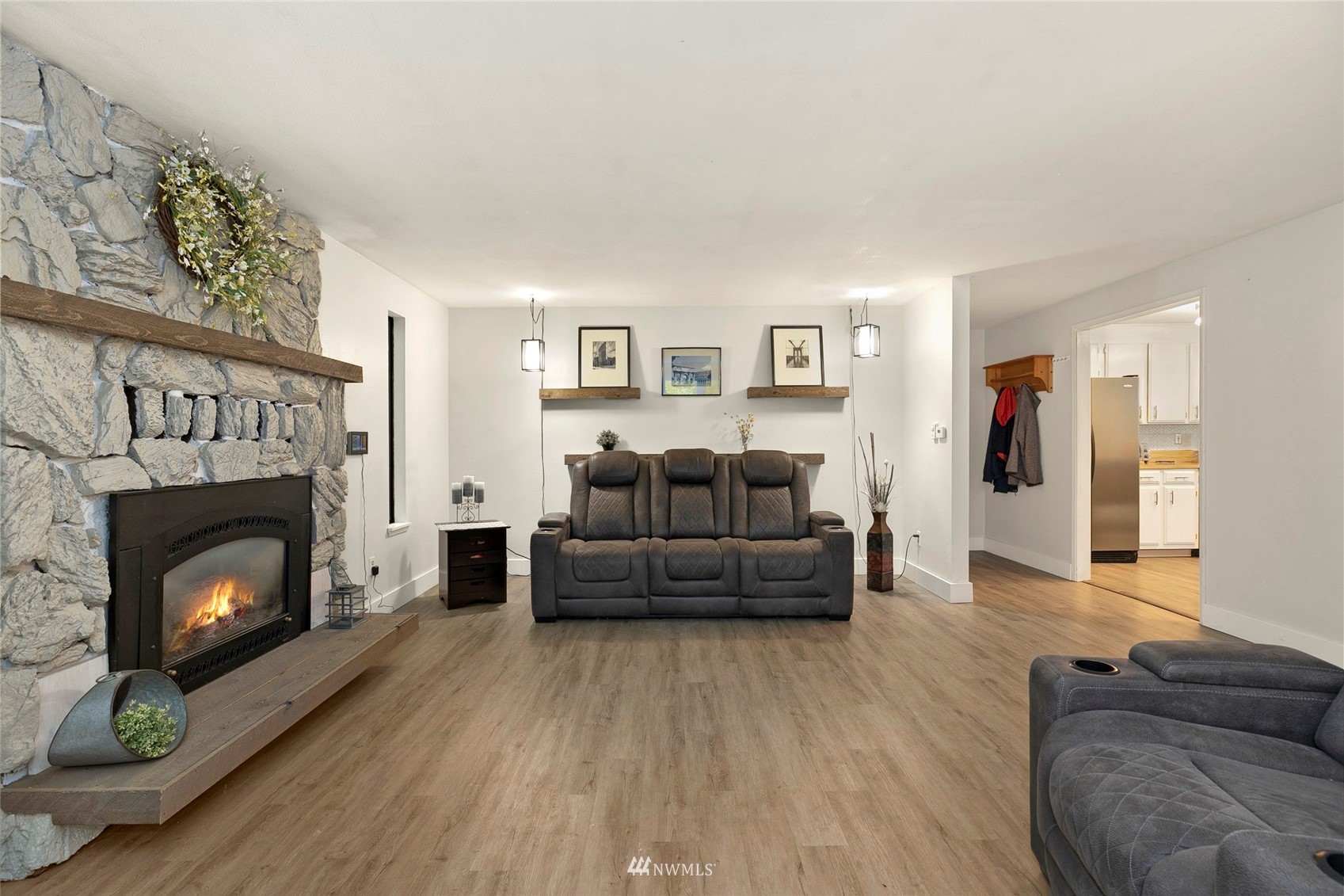 7548 Siskin Drive SE