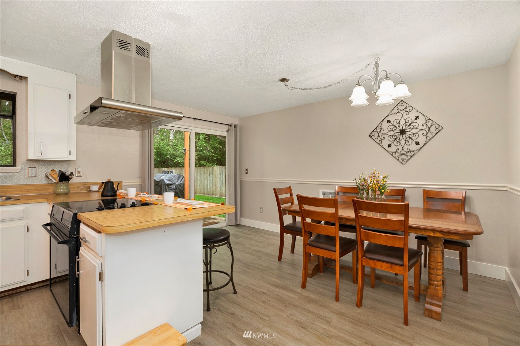 7548 Siskin Drive SE