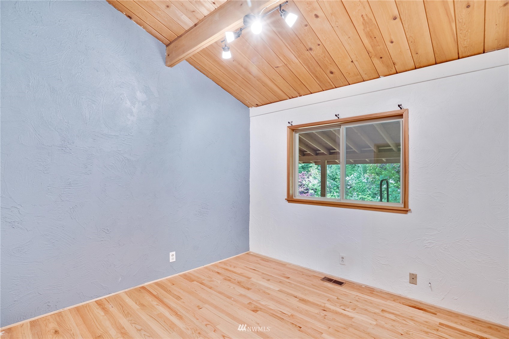 15452 130th Avenue NW