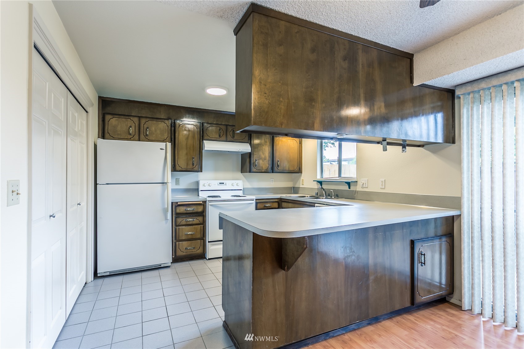 9420 Lexington Avenue SW, -1525