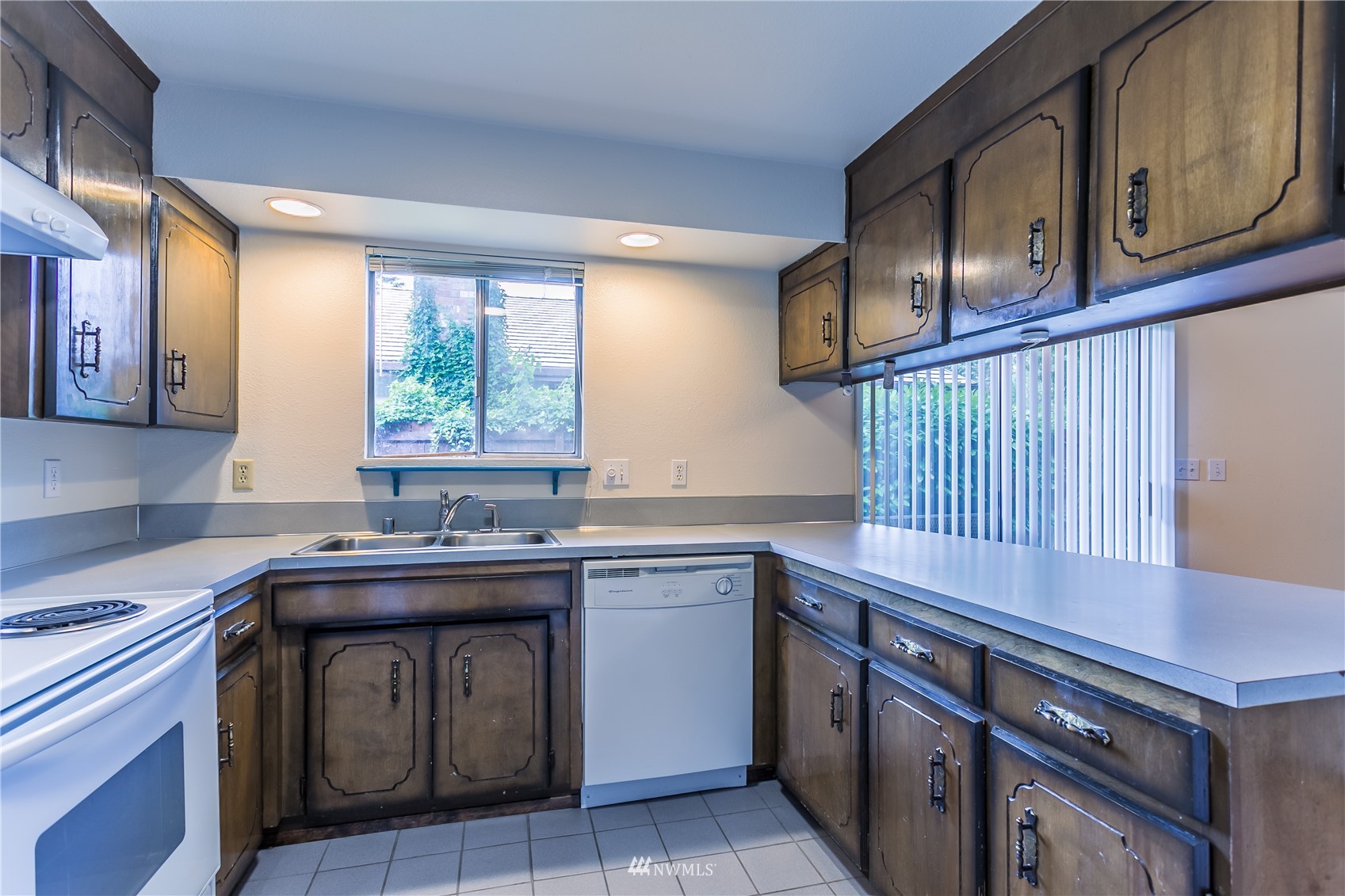 9420 Lexington Avenue SW, -1525
