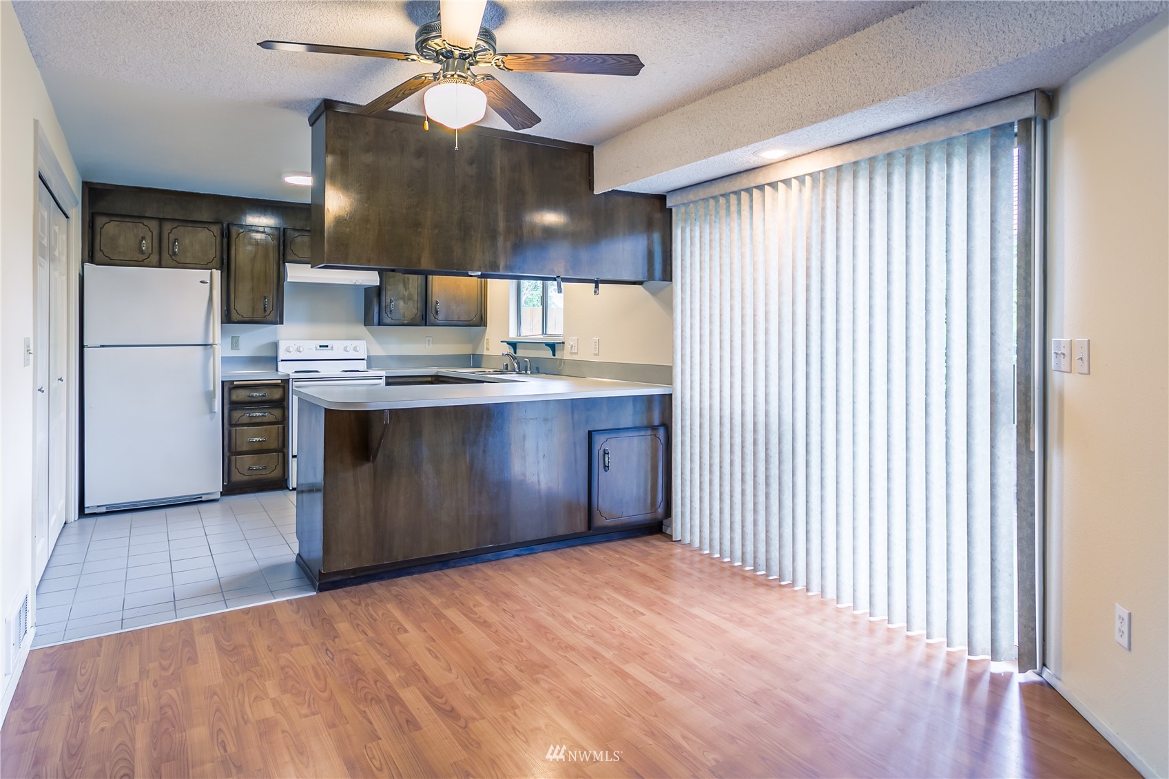 9420 Lexington Avenue SW, -1525
