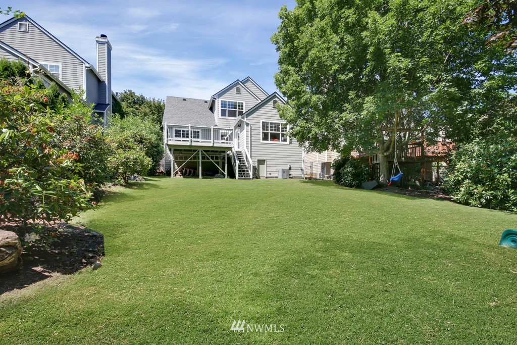 3127 N Shirley Street