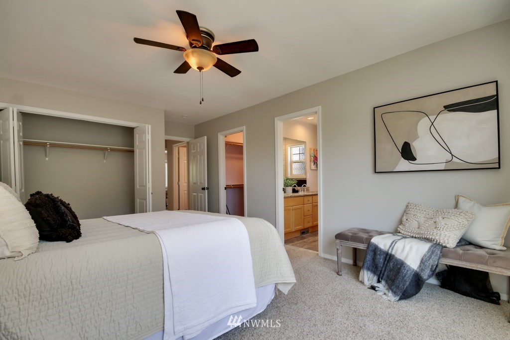 3127 N Shirley Street