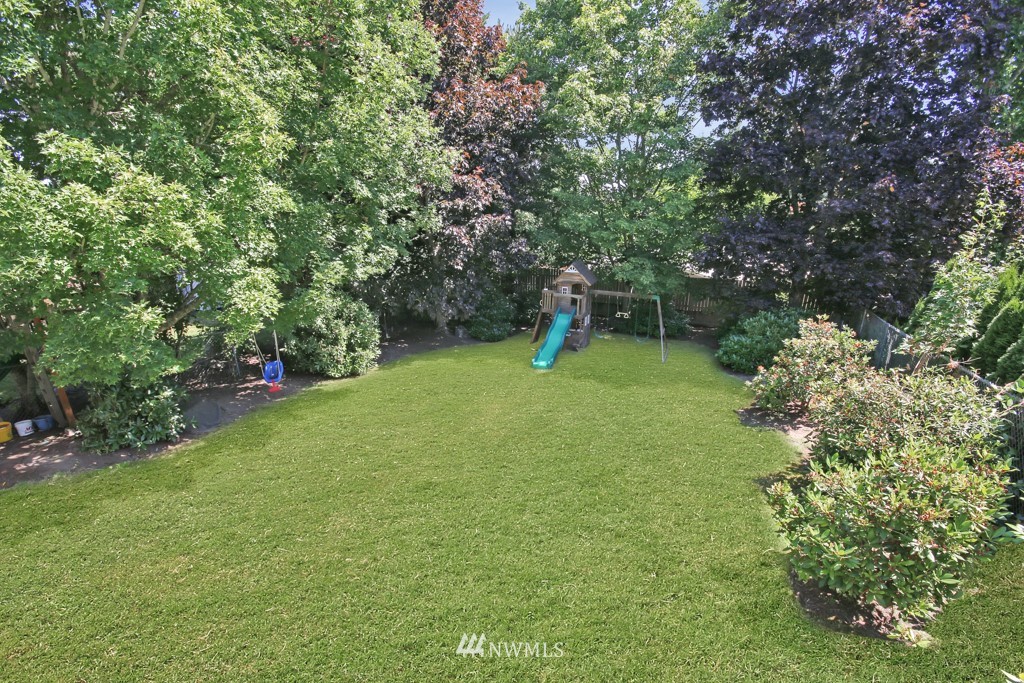 3127 N Shirley Street