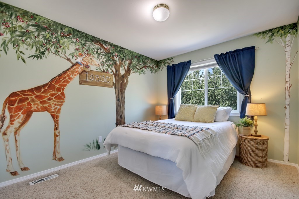 3127 N Shirley Street