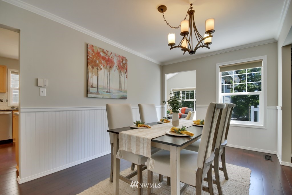 3127 N Shirley Street