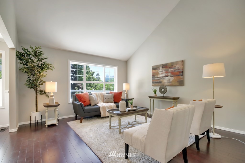 3127 N Shirley Street