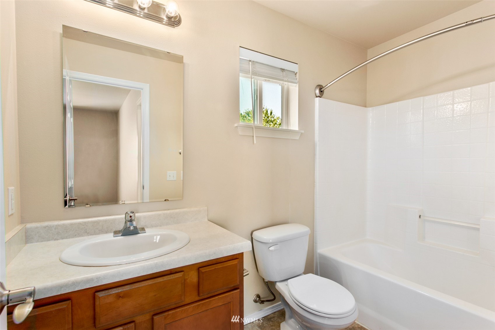 5020 200th Street Ct E