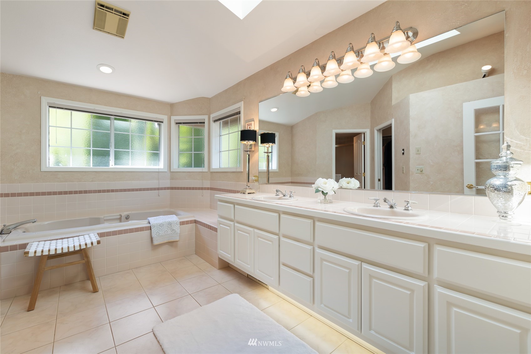 5825 48th Street W