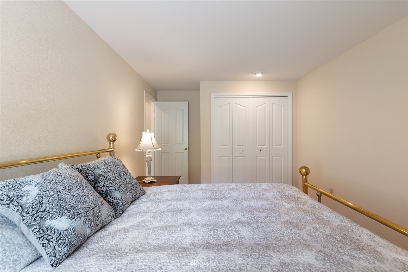 5825 48th Street W