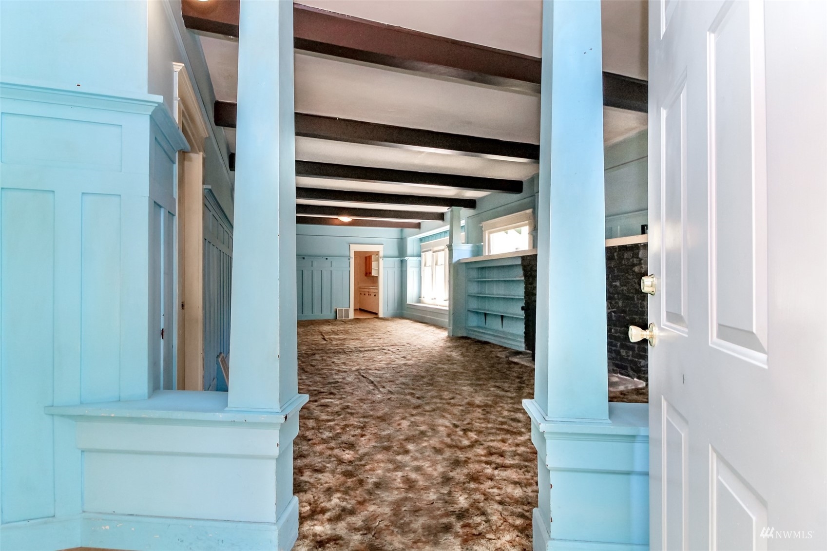 911 S Ainsworth Avenue