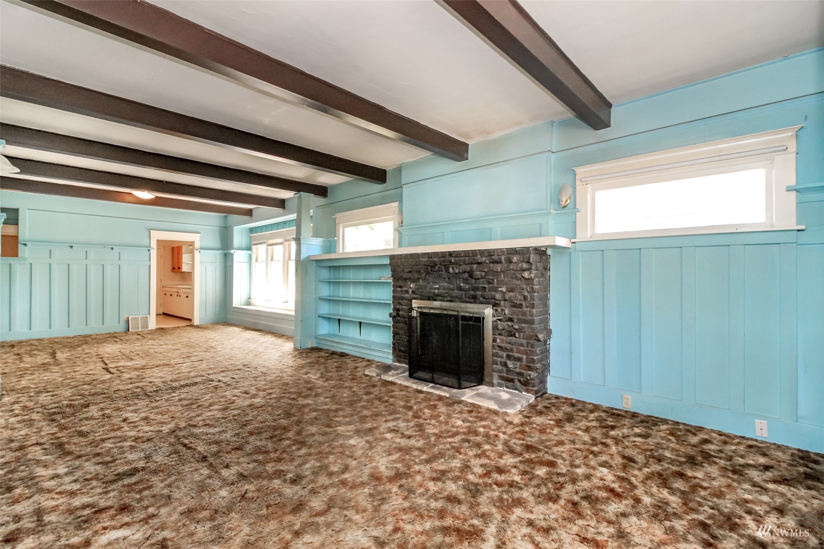 911 S Ainsworth Avenue