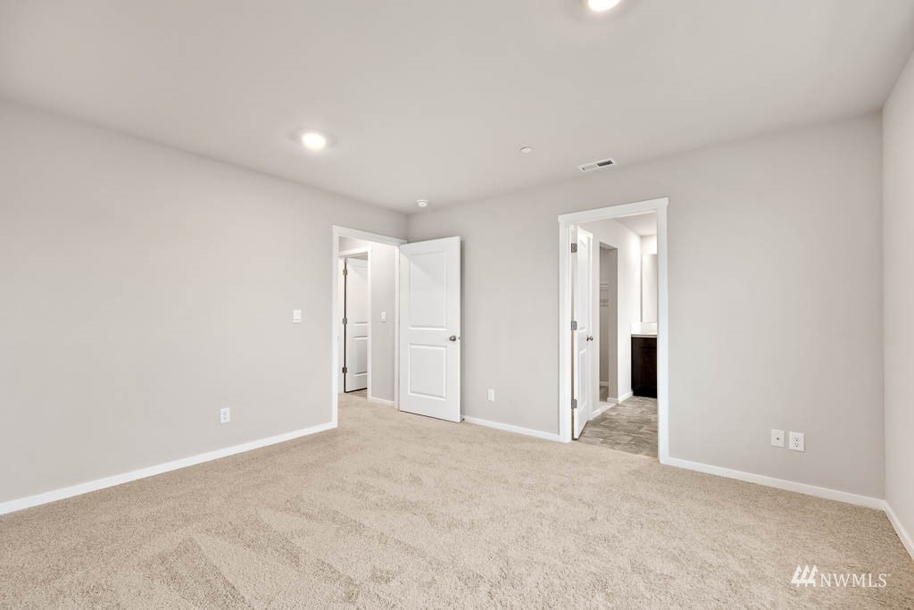 11016 188th Street E #910