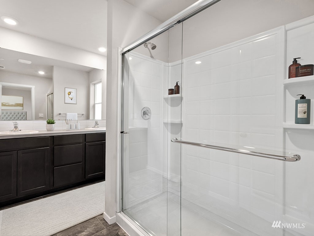 11016 188th Street E #910