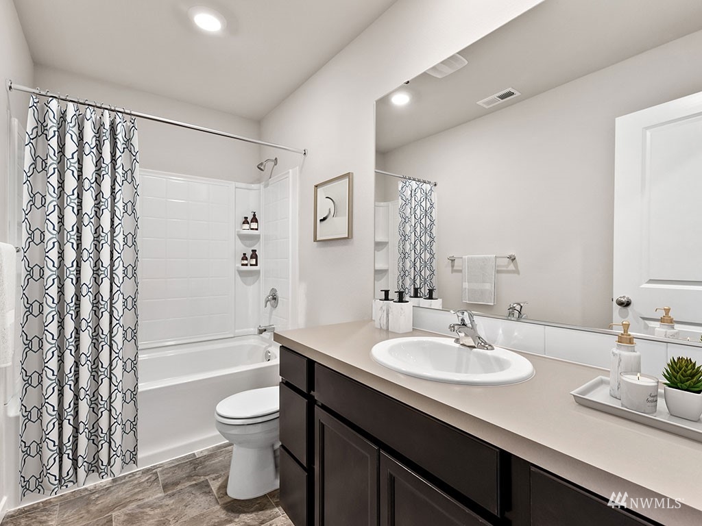 11016 188th Street E #910