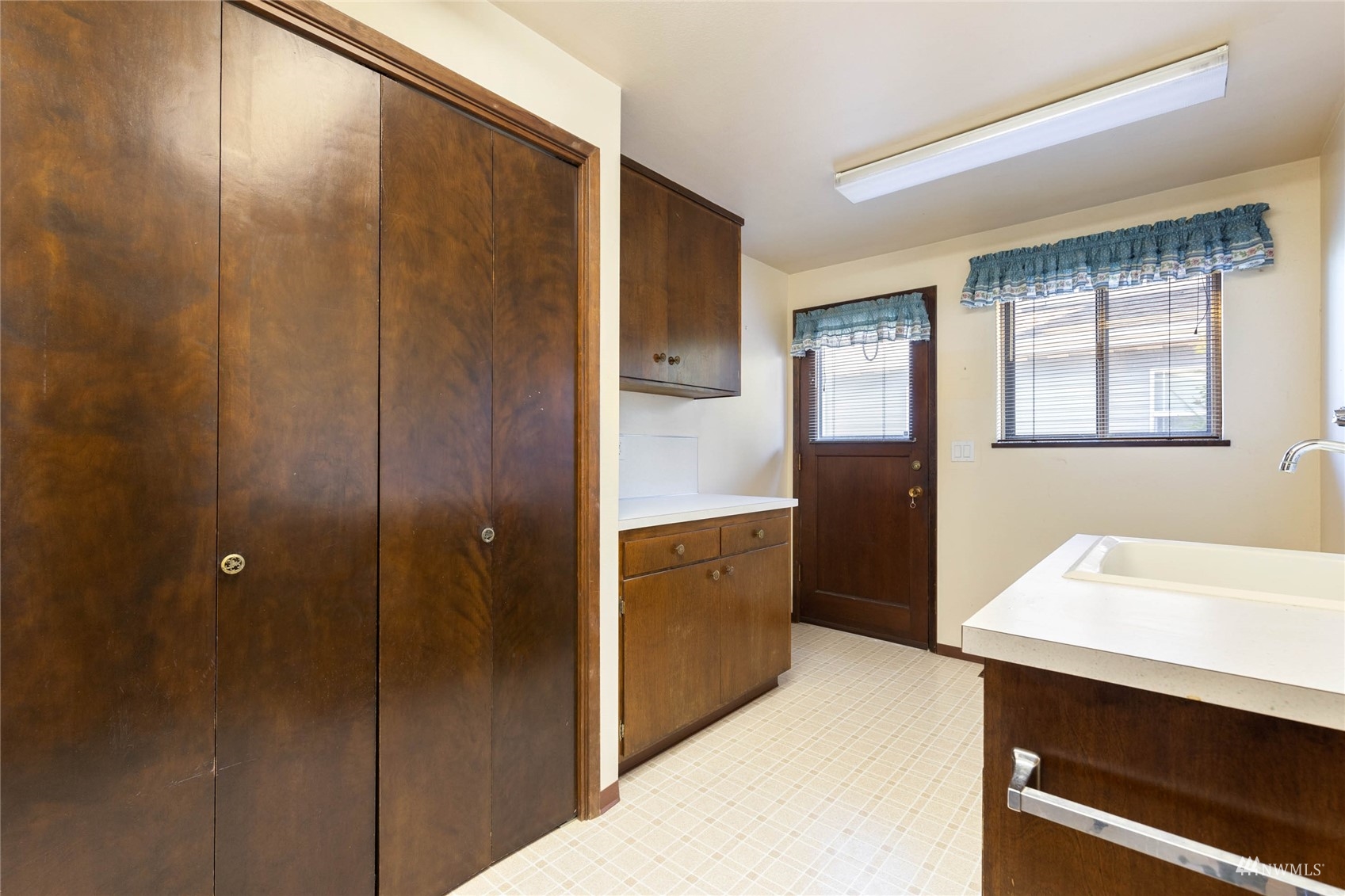 1303 Sequalish Street