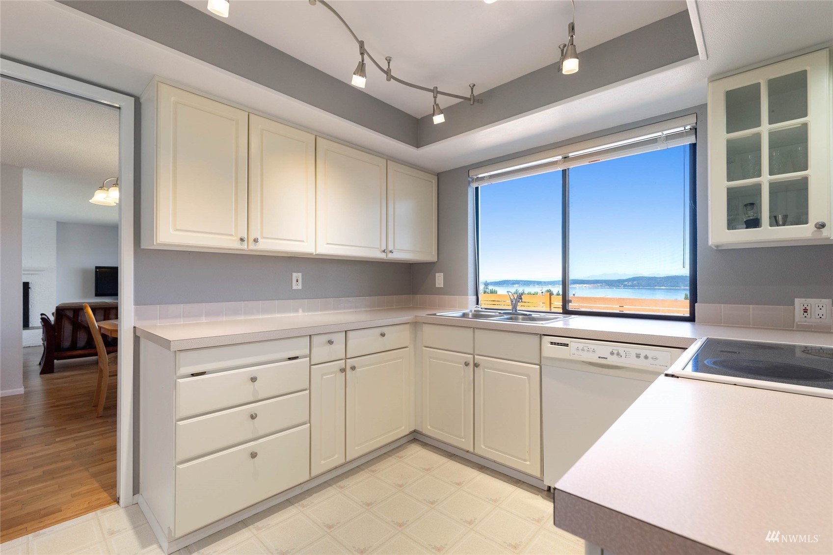 1303 Sequalish Street