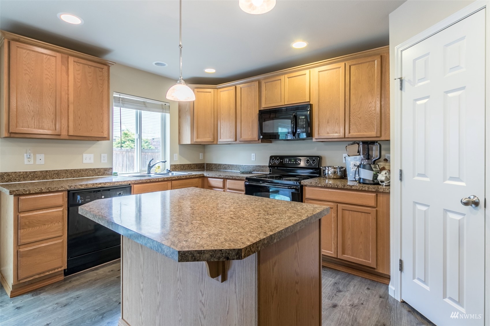 11628 188th Street E