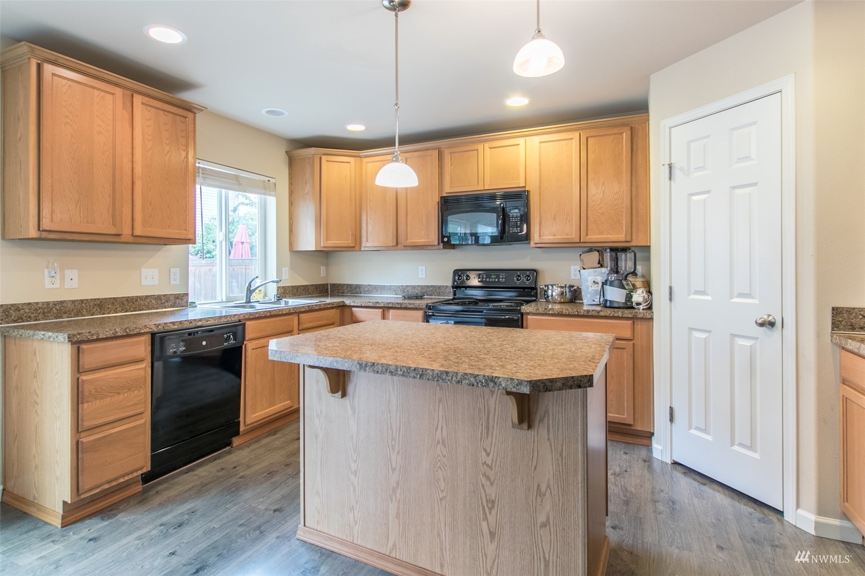 11628 188th Street E