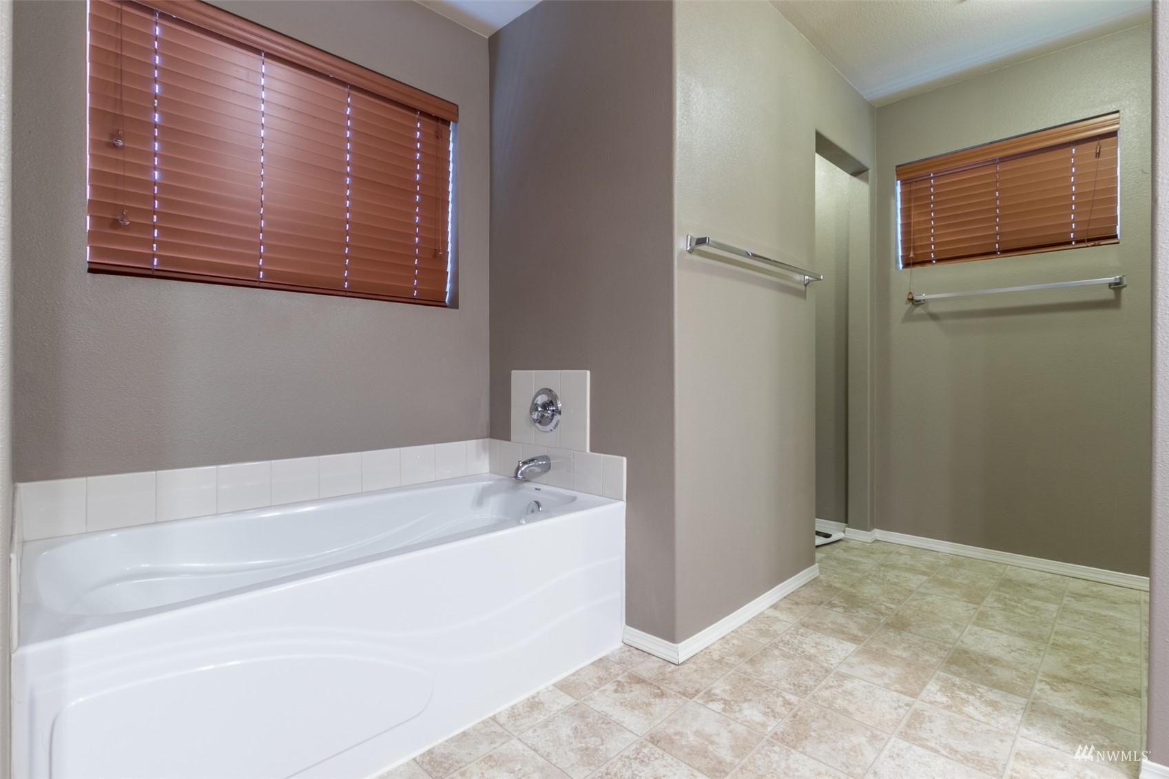 11628 188th Street E