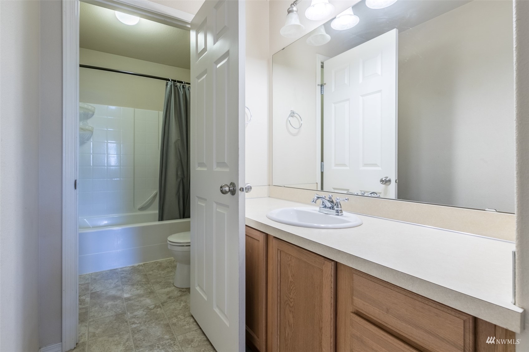 11628 188th Street E