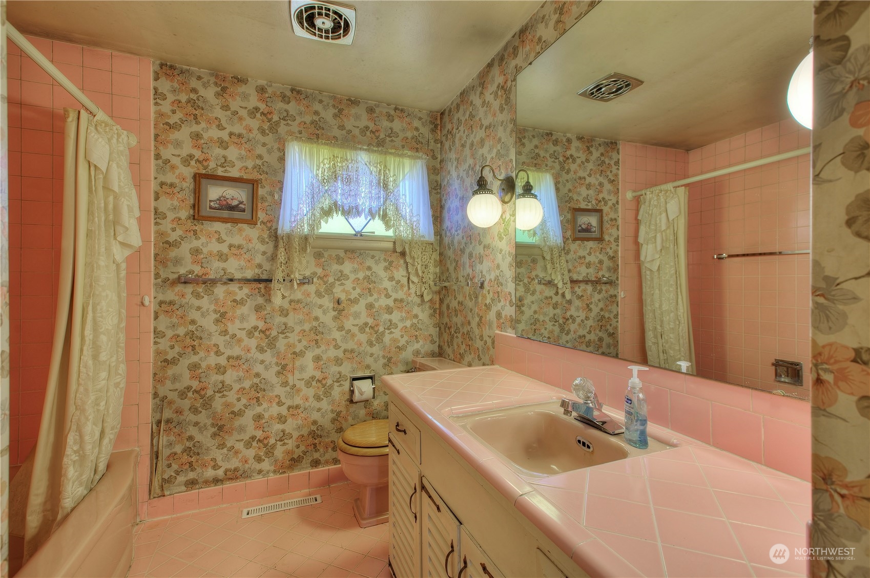 1220 Ventura Drive , -1240