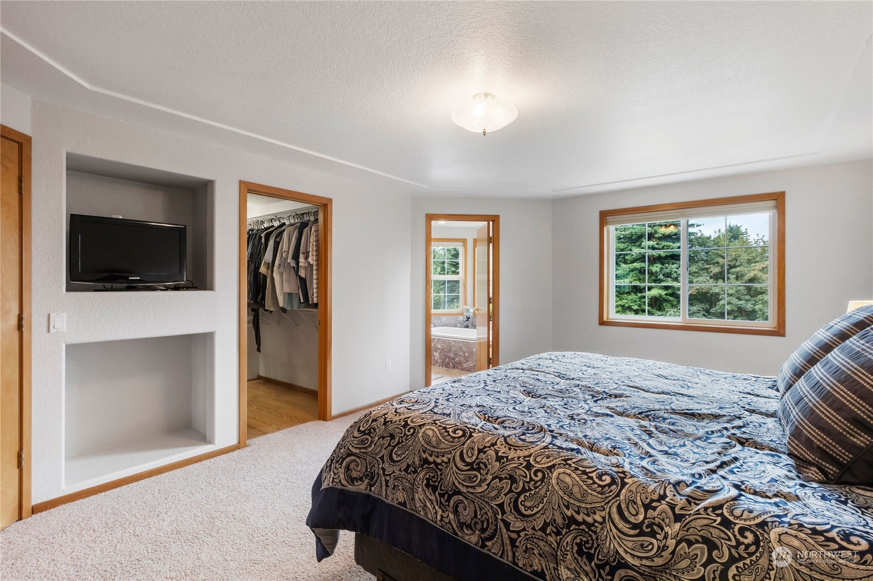 1404 Amber Boulevard