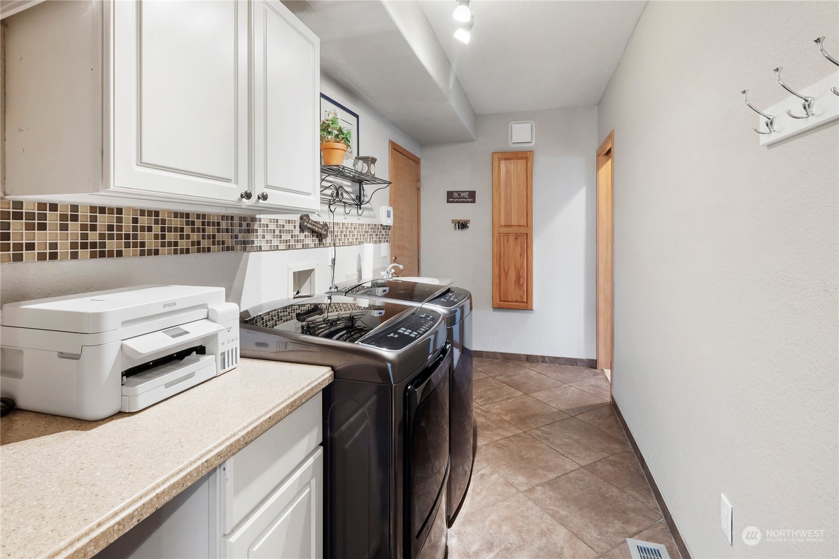 1404 Amber Boulevard