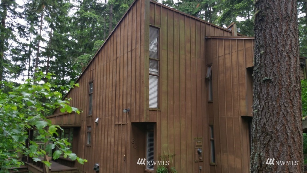 19725 Overlake Court SE