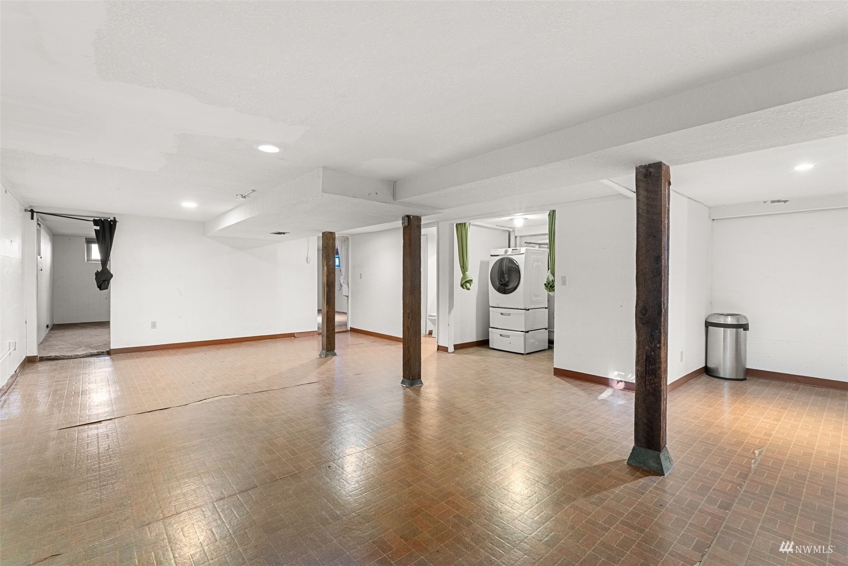 1418 3rd Street SE