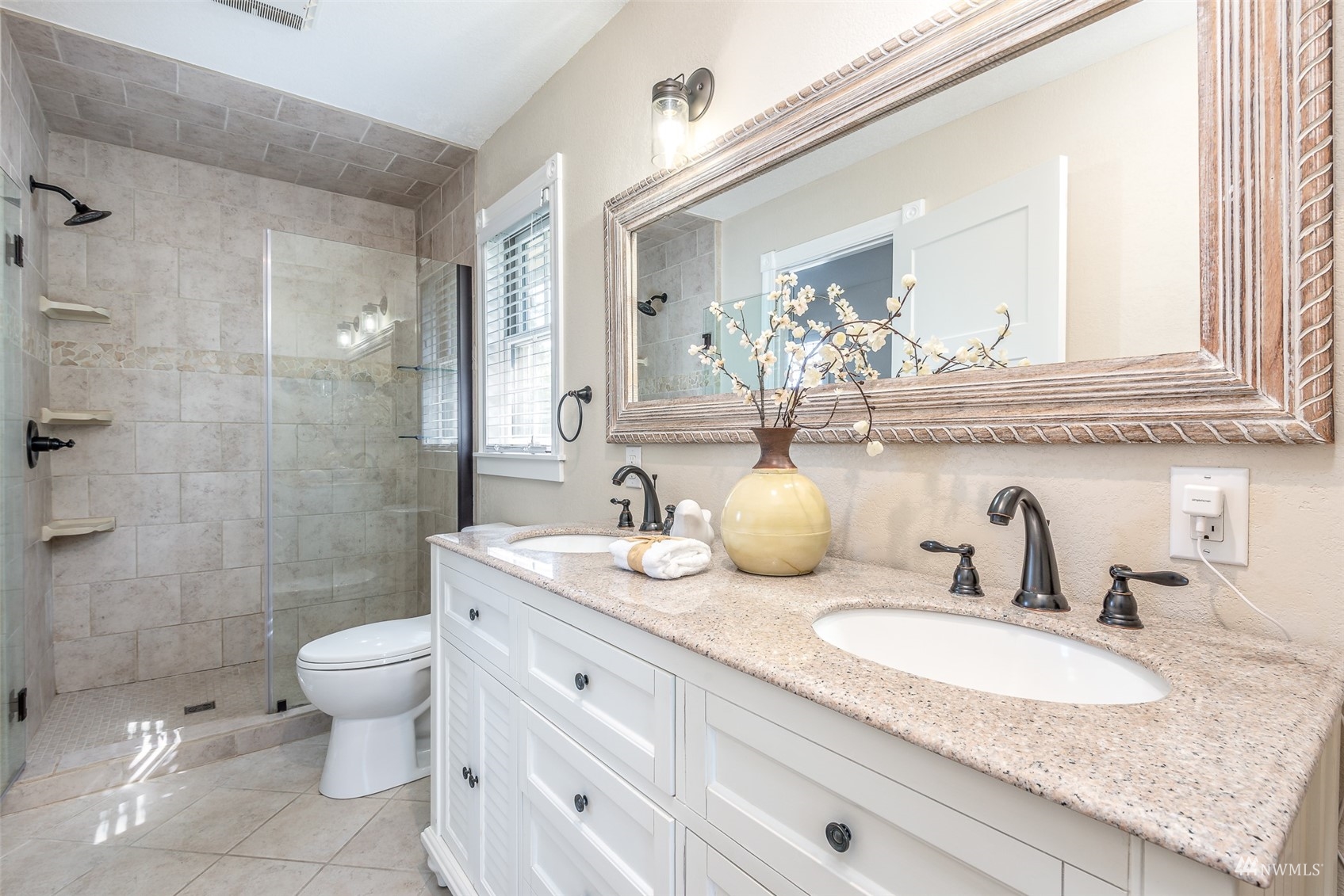 909 N Sheridan Avenue