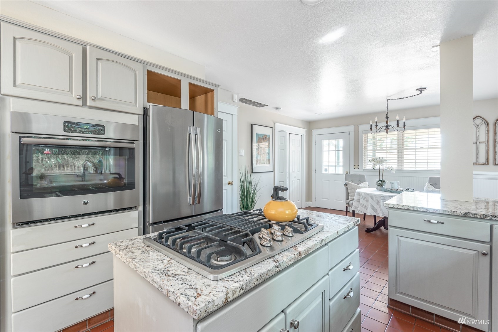 909 N Sheridan Avenue