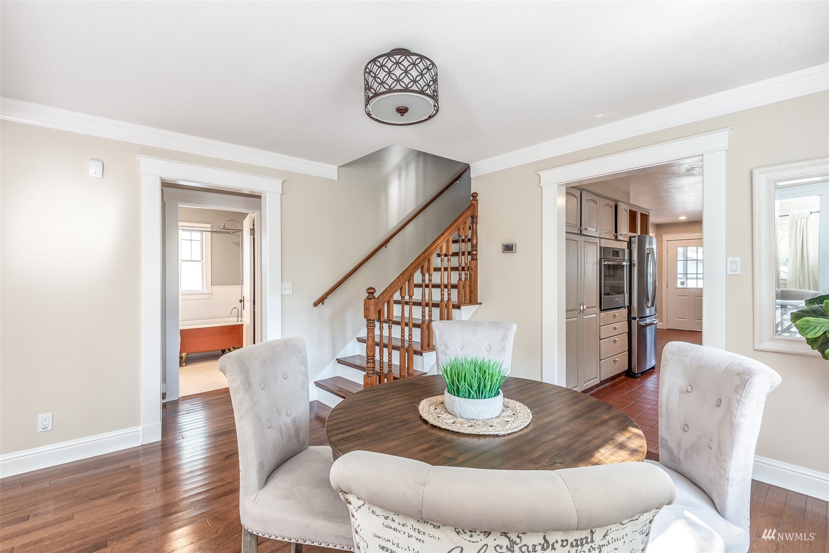 909 N Sheridan Avenue