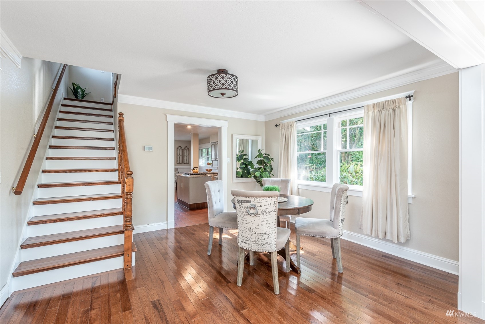 909 N Sheridan Avenue