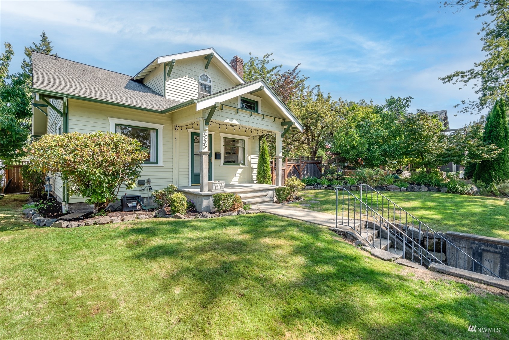 909 N Sheridan Avenue