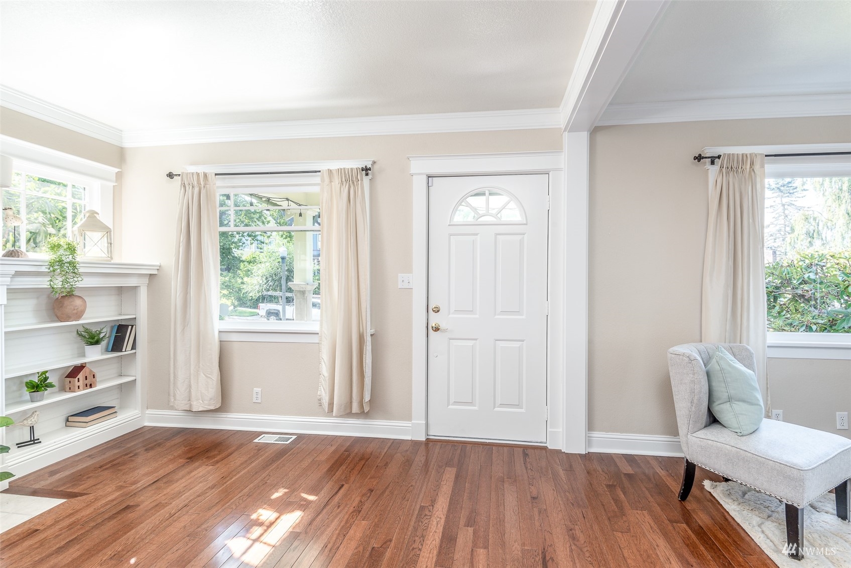 909 N Sheridan Avenue