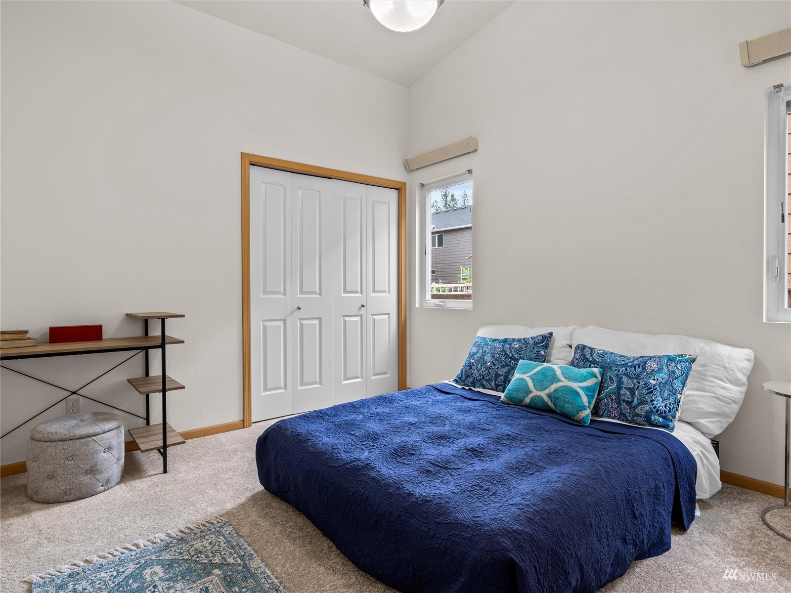 4246 Roxanna Loop SE