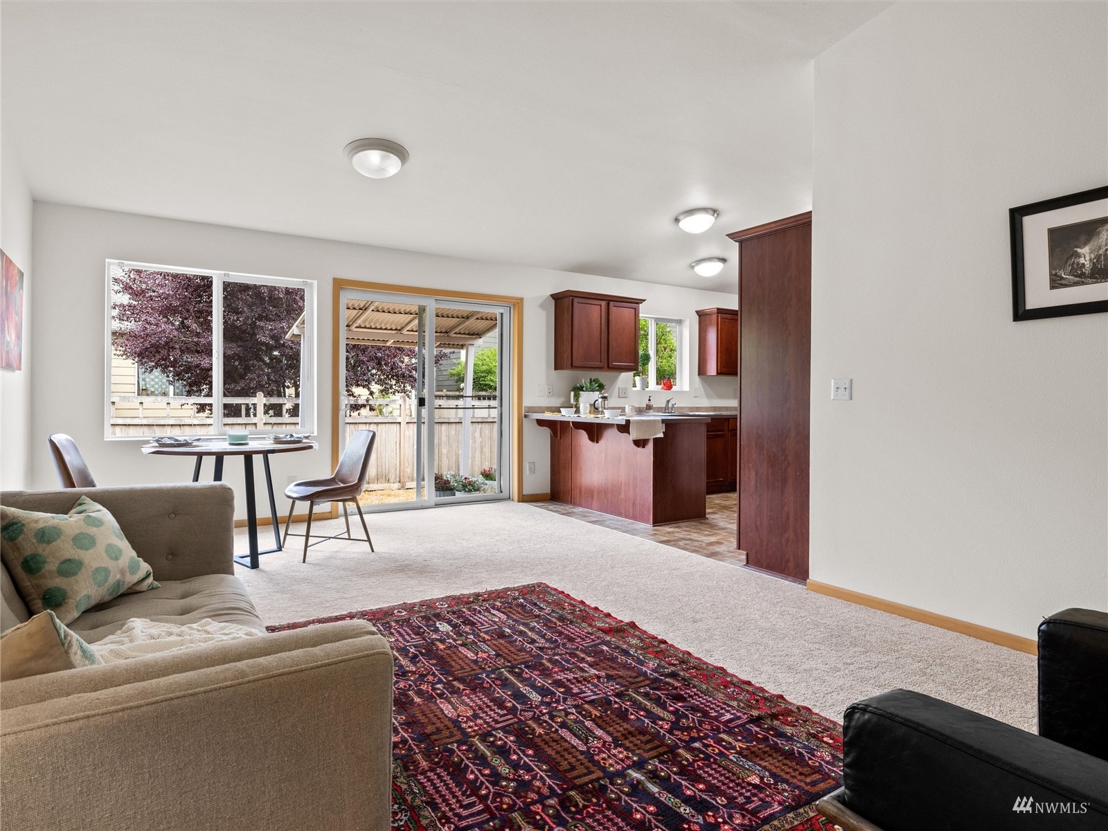 4246 Roxanna Loop SE