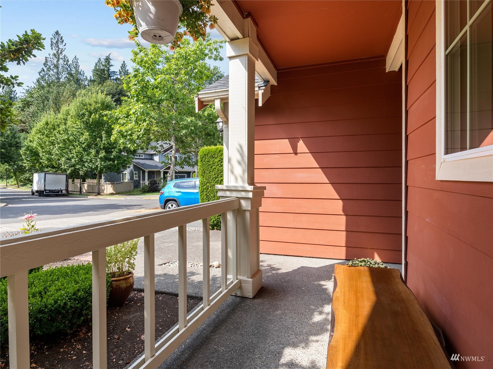 4246 Roxanna Loop SE