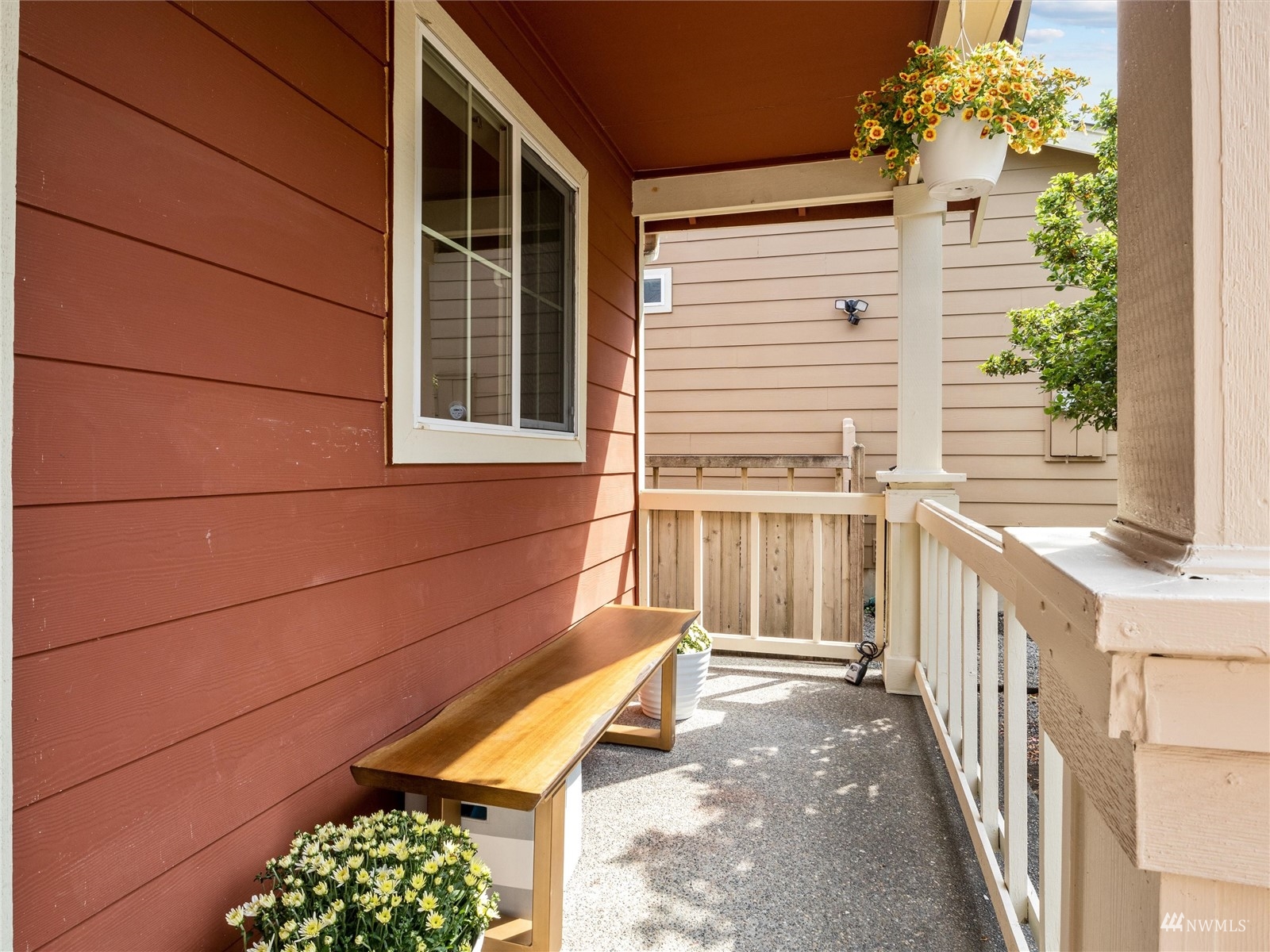 4246 Roxanna Loop SE