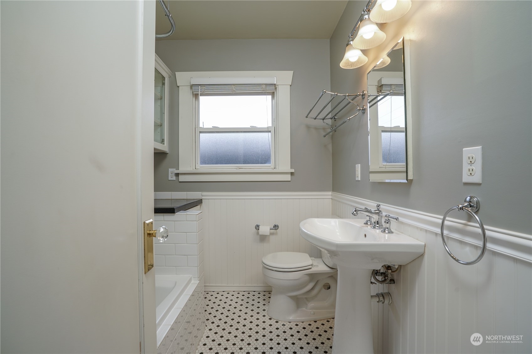 1403 N Proctor Street , -5127