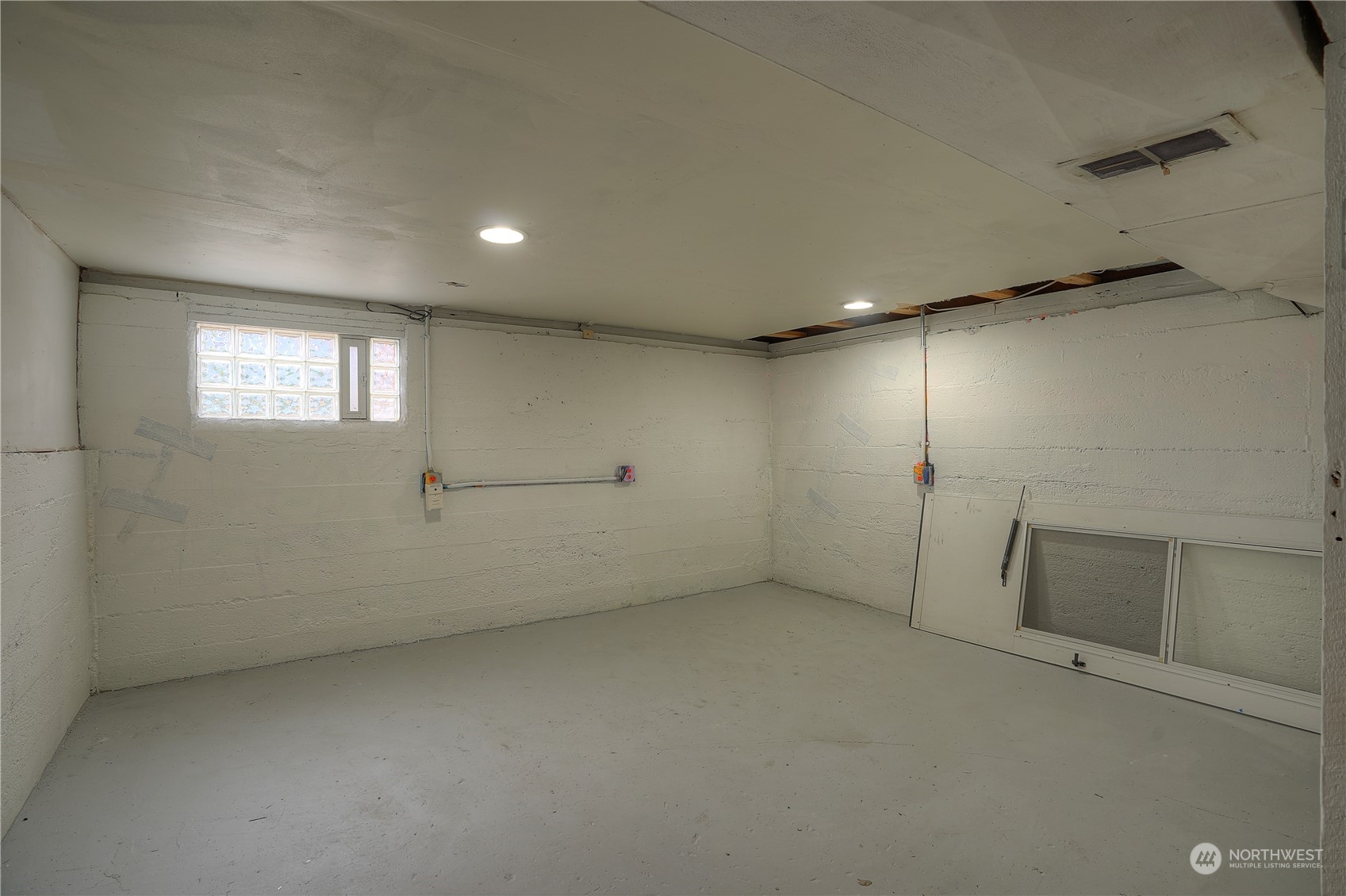 1403 N Proctor Street , -5127