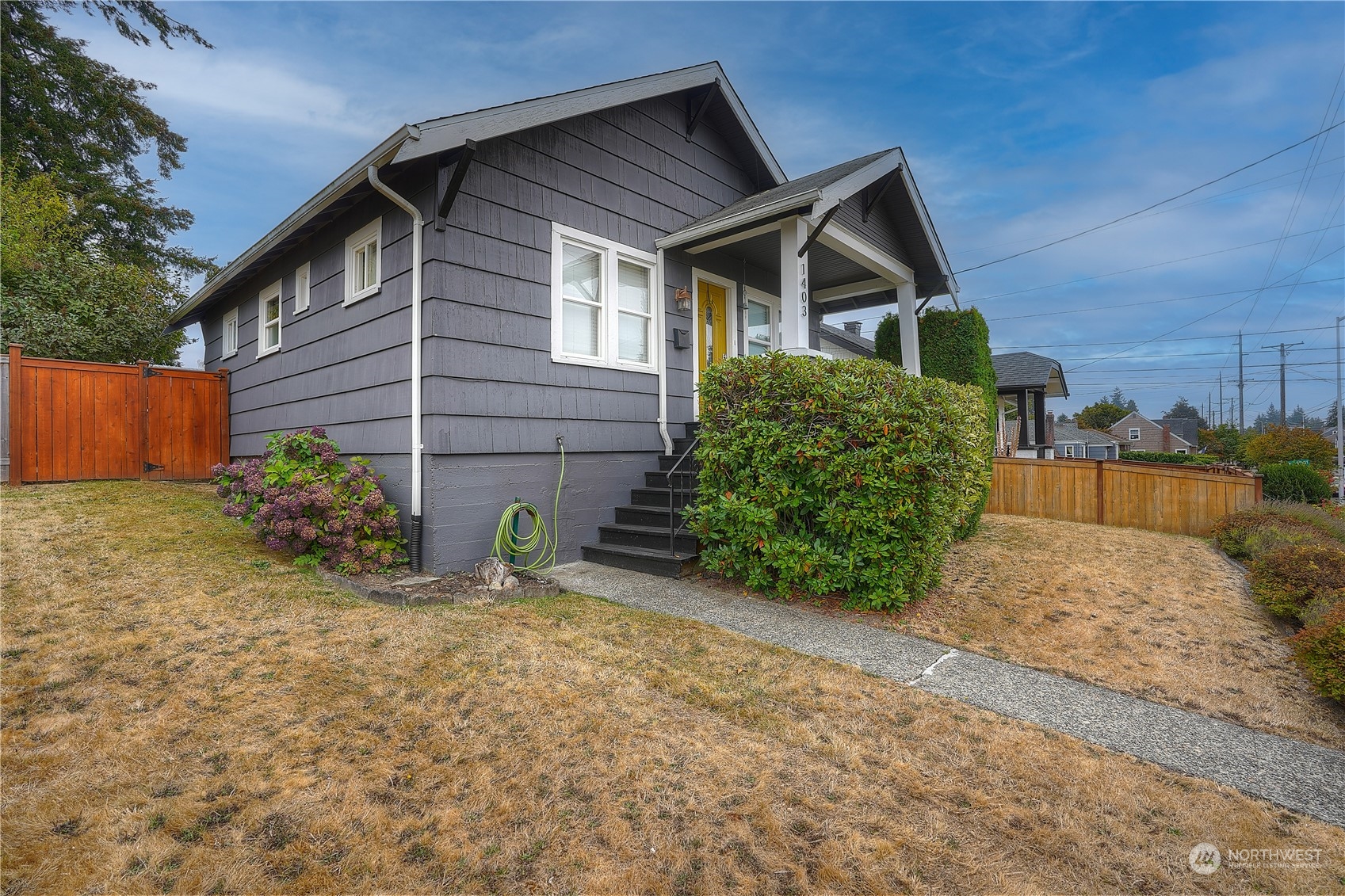 1403 N Proctor Street , -5127