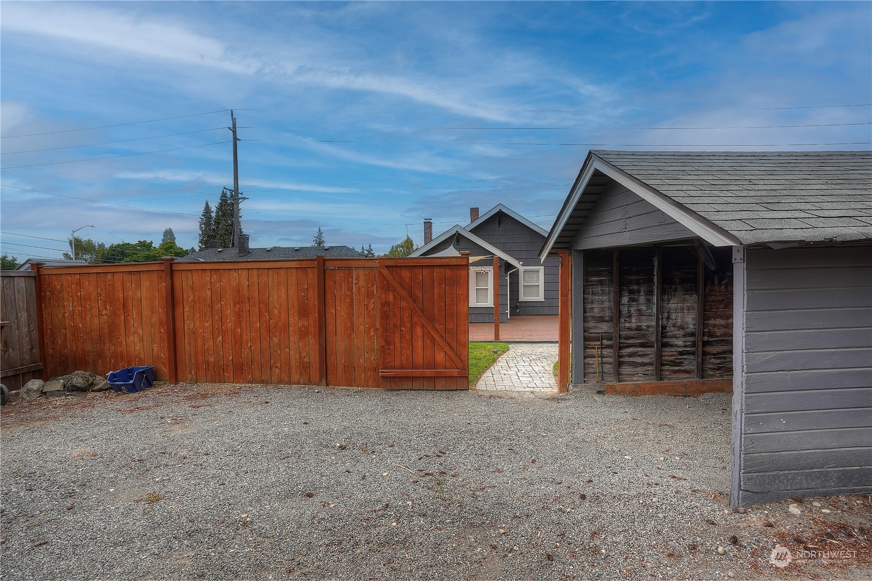 1403 N Proctor Street , -5127