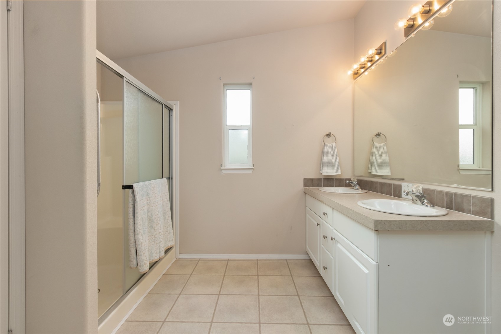 2012 94th Street Ct E