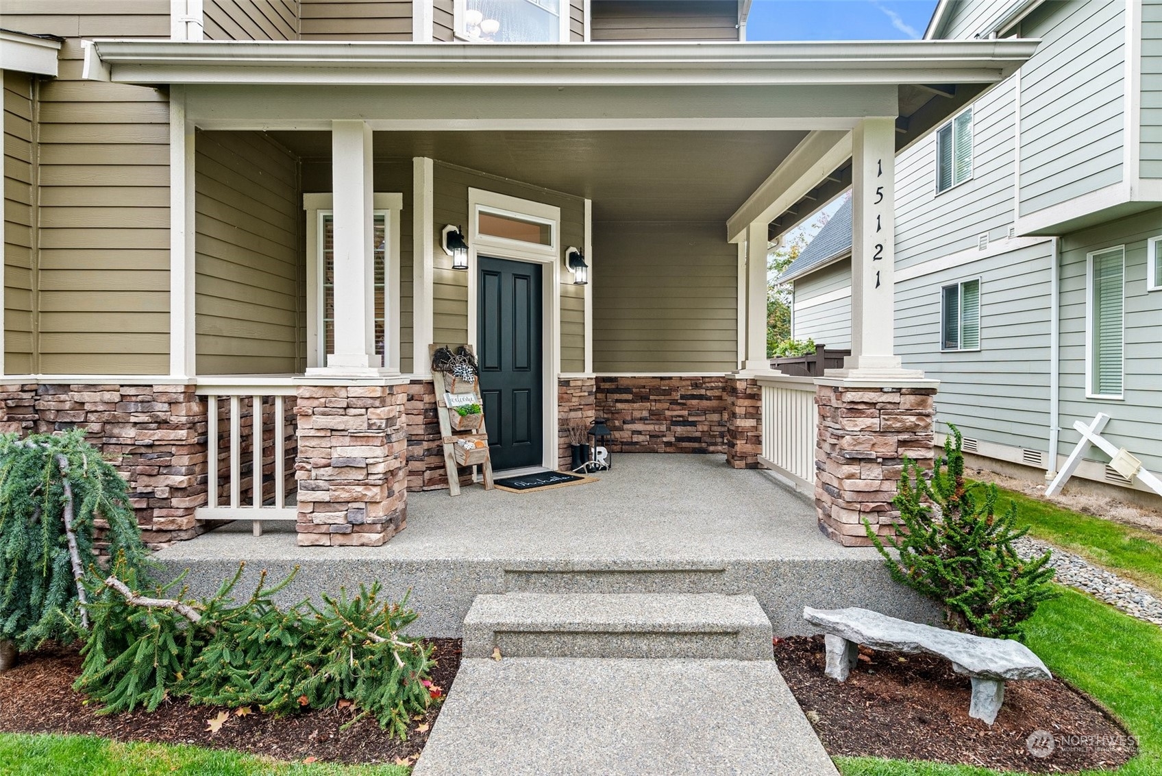 15121 Daffodil Street Ct E