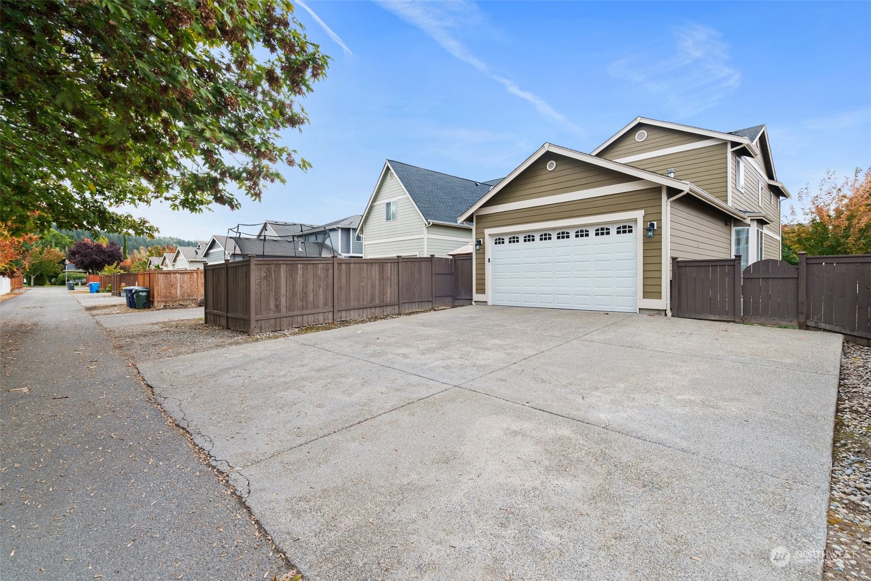 15121 Daffodil Street Ct E