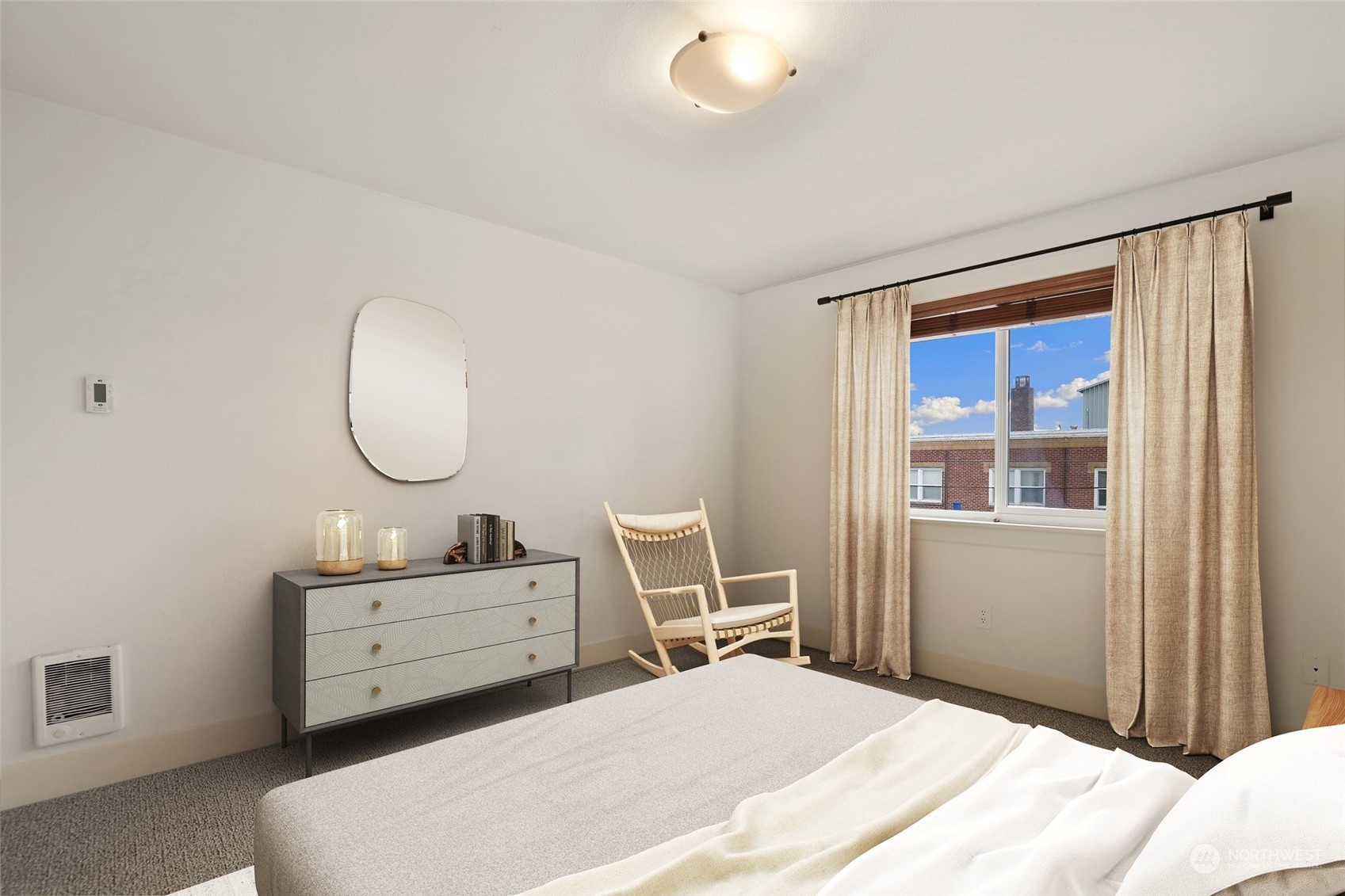 25 N Broadway Street #304