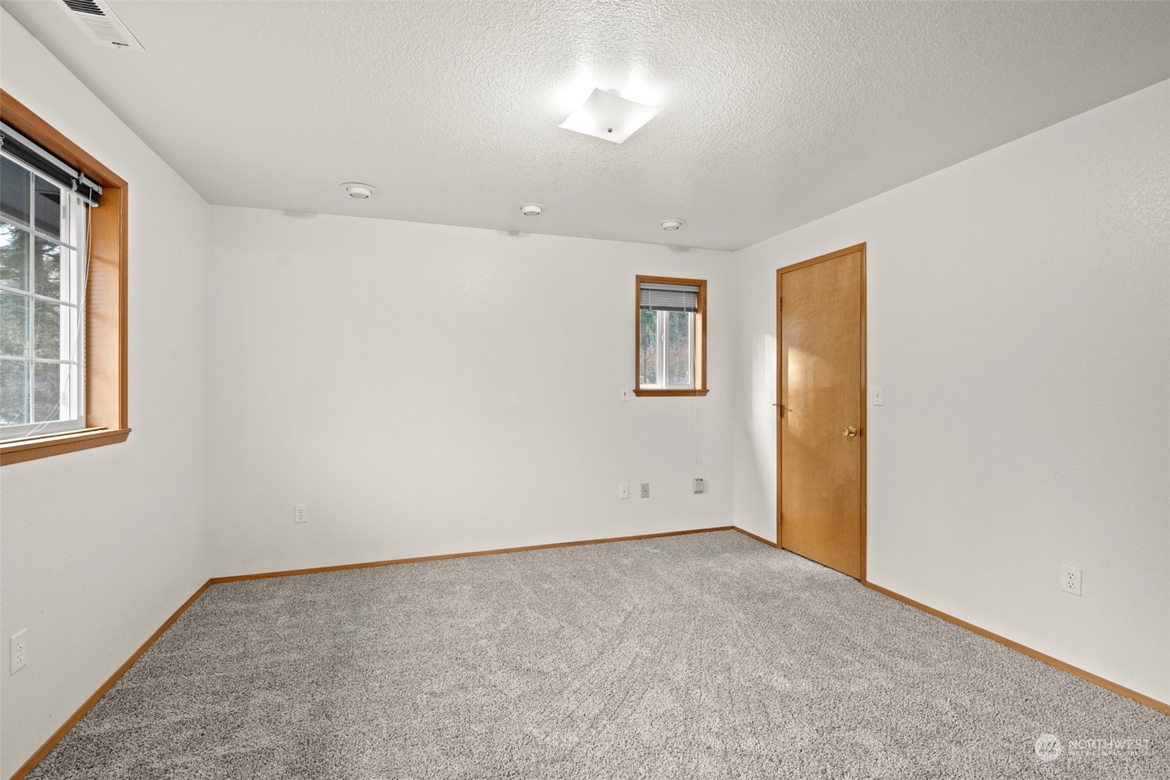 17430 Heather Lane SE